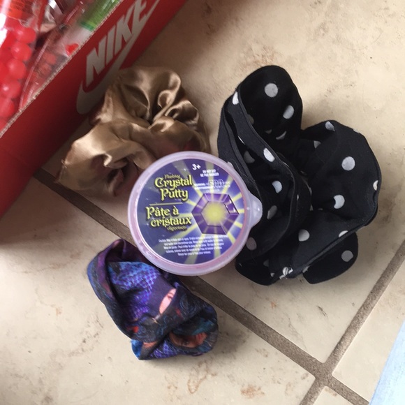 Cool stuff - Picture 2 of 3